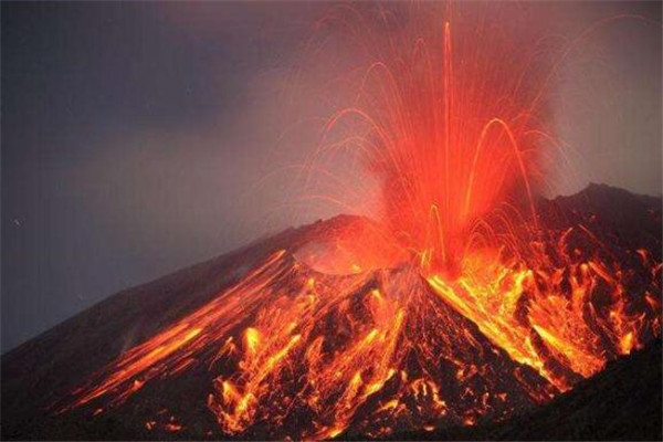 世界十大超级火山 长白山火山成人气旅游地，你认识哪几座